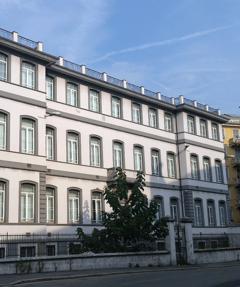 Former Municipal School